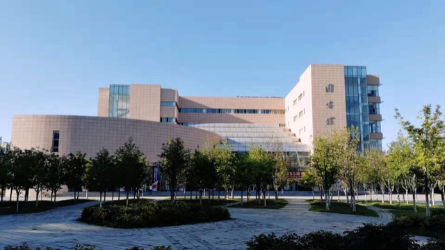วิทยาเขต Dalian University of Foreign Languages